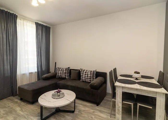 Stylish 2 Bdr At An Excellent Location Apartamento