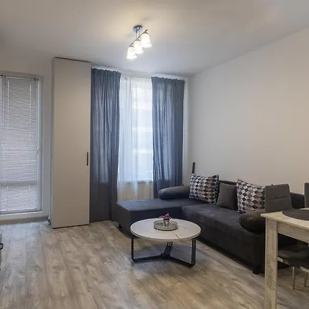 Stylish 2 Bdr At An Excellent Location Apartament